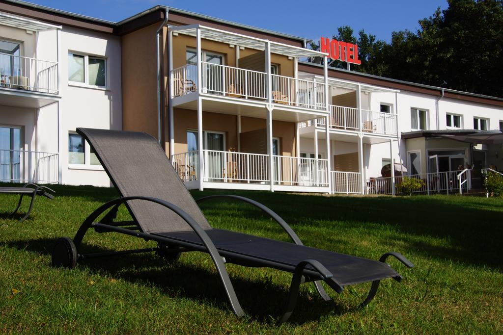 Hotel Am Untersee Bantikow Екстериор снимка
